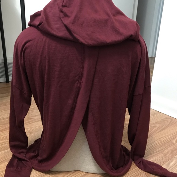 BKE Core light weight pullover - Picture 2 of 3